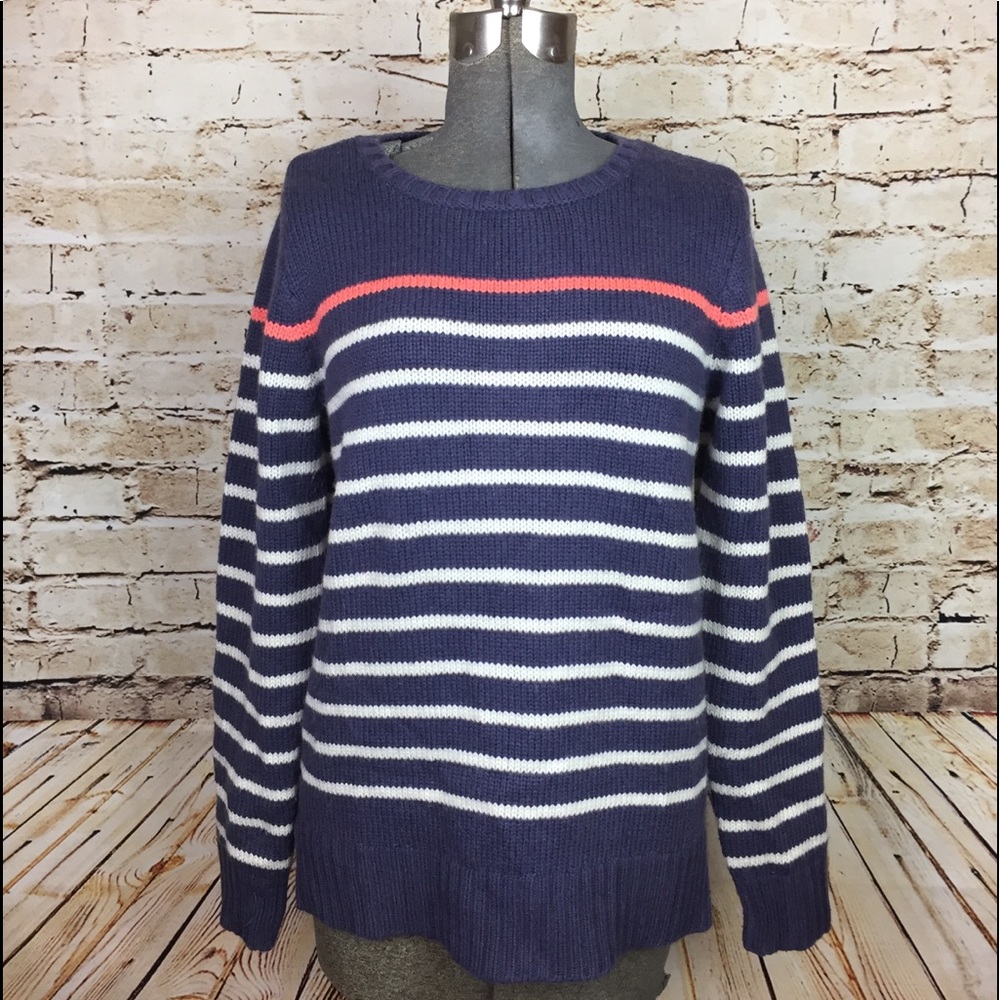 The North Face Woman’s Wool Blend Sweater, M